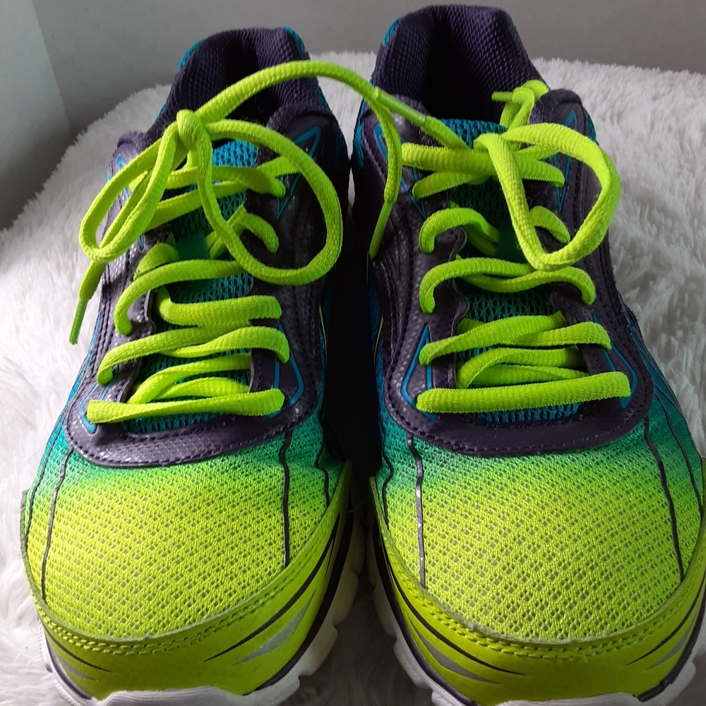 Fila Athletic Shoes Memory Foam Insole
